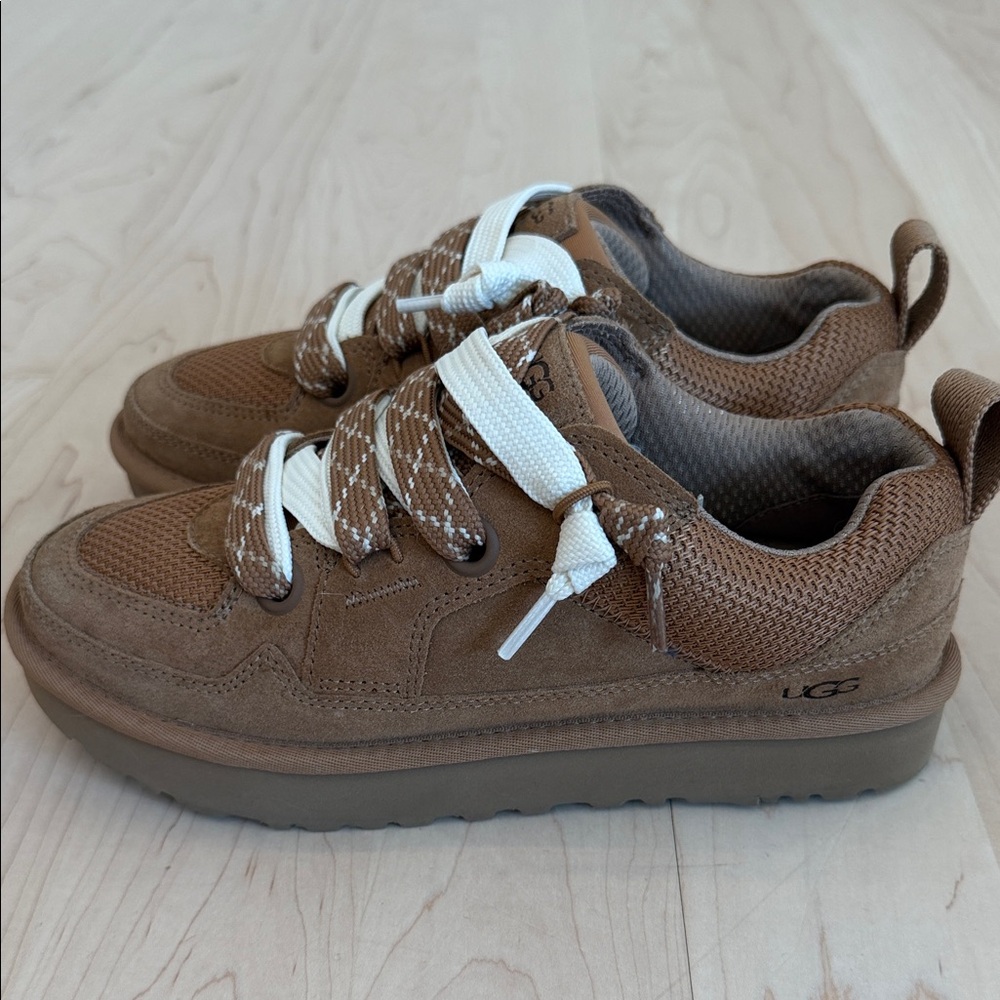UGG Lo Lowmel *never worn!*